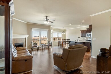 Large living for large gatherings!