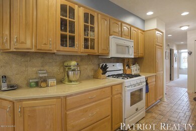 2030 S Terrace Ln NE unit 8, Grand Rapids, MI 49505 - photo 6