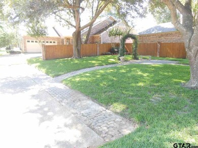 723 Fairmont Dr, Tyler, TX 75701 - photo 3