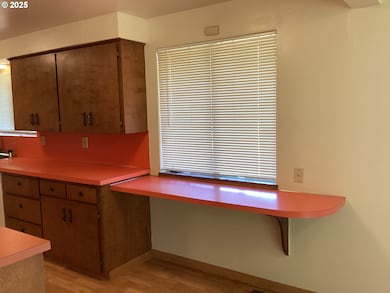 1210 SE 179th Ave, Portland, OR 97233 - photo 6