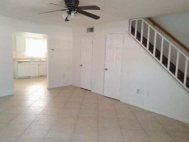 2016 S 10th St unit C, Fort Pierce, FL 34950 - photo 2
