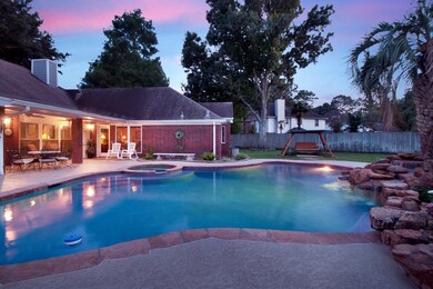 8131 Brighton Place Ct, Houston, TX 77095 - photo 3