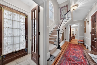 13 Garfield Place, Poughkeepsie, NY 12601 - photo 4