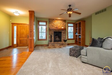 1805 SE 85th St, Wakarusa, KS 66546 - photo 7