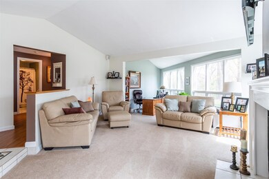 89 Walden Pond Dr, Nashua, NH 03064 - photo 6