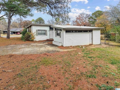 913 Daniel Cir, Birmingham, AL 35228 - photo 3