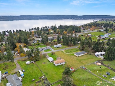 1622 Stephen St, Oak Harbor, WA 98277 - photo 2