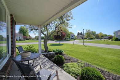 2400 Briarhill Dr, Lansing, MI 48917 - photo 5