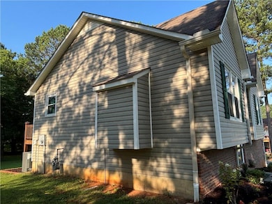 View of side of home