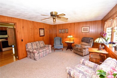 73 Quaker Ln, West Warwick, RI 02893 - photo 4