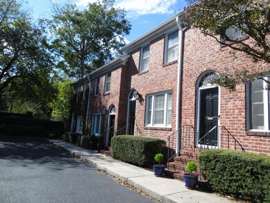 12 George Street B4
