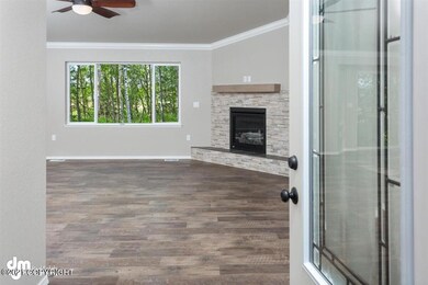 12-Front Entry_DMD_7024