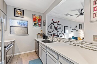 5701 Gaston Ave unit 15, Dallas, TX 75214 - photo 2