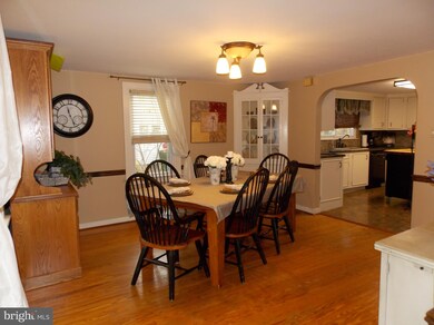 605 Oak St, Telford, PA 18969 - photo 7