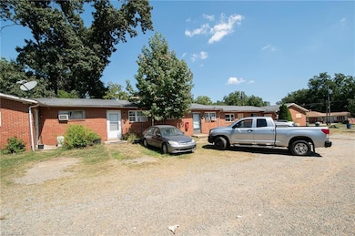 3425 Martin Ave, Greensboro, NC 27405 - photo 2