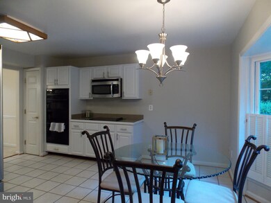 4631 Briar Patch Ct, Fairfax, VA 22032 - photo 3