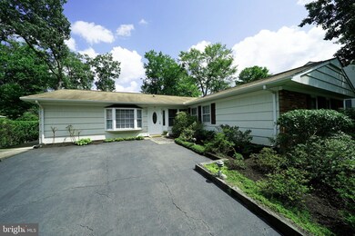 13152 Madonna Ln, Fairfax, VA 22033 - photo 2