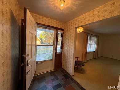 Welcome Home!Entry Foyer