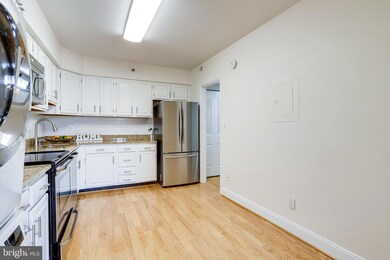 3709 S George Mason Dr unit 1215, Baileys Crossroads, VA 22041 - photo 7