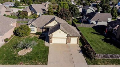 1302 SW Georgetown Dr, Lees Summit, MO 64082 - photo 3