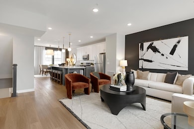 909 Mount Curve Blvd unit E, Saint Paul, MN 55116 - photo 7