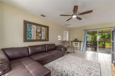 812 SE 5th St, Stuart, FL 34994 - photo 4