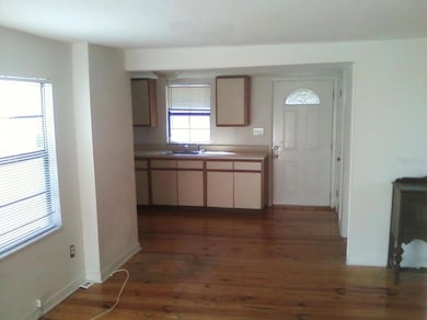 7205 S Manhattan Ave, Tampa, FL 33616 - photo 2