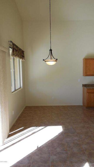 Eat-In Dining Area