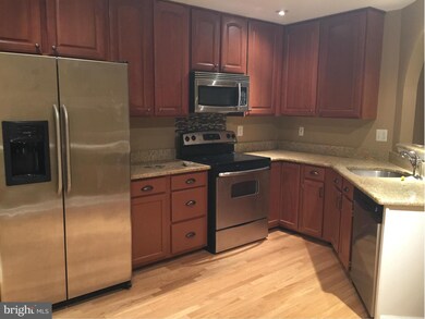 9201 Deer Crossing unit 41, Lorton, VA 22079 - photo 7