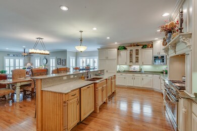 332 Horseshoe Bend Rd, Linden, TN 37096 - photo 6