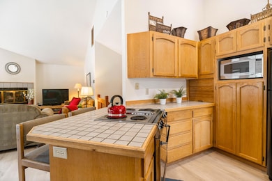 09-Kitchen