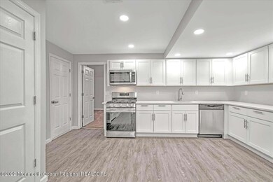 352 Sweetbriar St, Keyport, NJ 07735 - photo 4