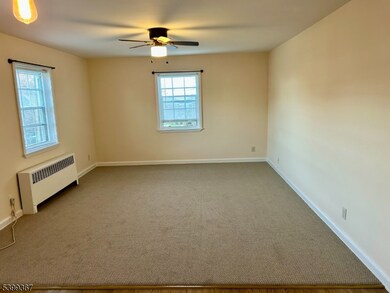 22B W Roselle Ave unit B, Roselle Park, NJ 07204 - photo 5