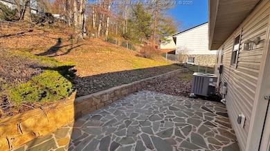 106 Azalea Dr, Elkview, WV 25071 - photo 4