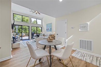 94 Point Place Dr, Westminster, SC 29693 - photo 5