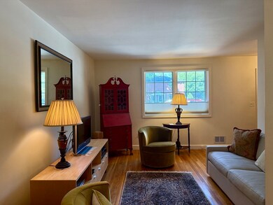 63 Linden St unit 2, Wellesley, MA 02482 - photo 2