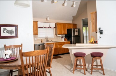 1901 Valero St, Friendswood, TX 77546 - photo 6