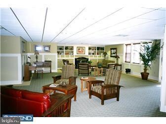 Windsor at Glen Mills unit 318, Glen Mills, PA 19342 - photo 2