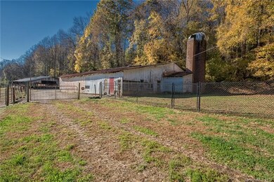 255 Fox Bottoms Rd, Statesville, NC 28625 - photo 7