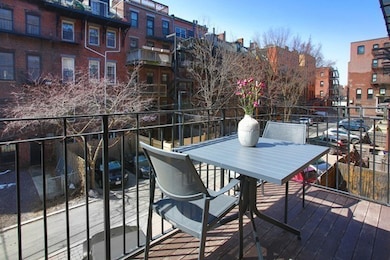 19 Worcester Square unit 2, Boston, MA 02118 - photo 7