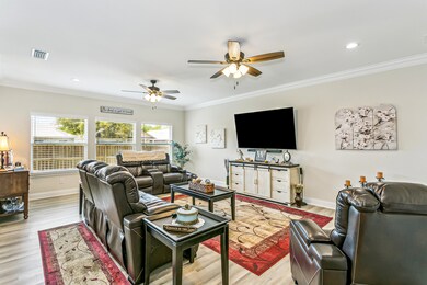 75 4th St-6