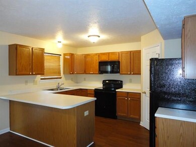 1085 Sunmeadow Cir, Franklin, IN 46131 - photo 5