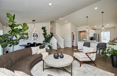 1055 Northview Dr, Waukee, IA 50263 - photo 2