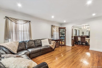 186-15 Grand Central Pkwy, Jamaica, NY 11432 - photo 3