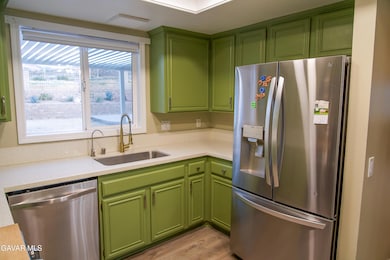 640 W Avenue Q 12, Palmdale, CA 93551 - photo 3