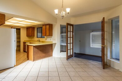 140 S Paloma, Show Low, AZ 85901 - photo 5