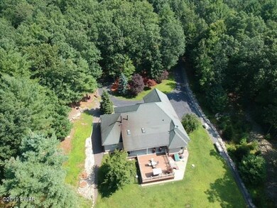 24 Holiday Dr, Hawley, PA 18428 - photo 6