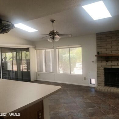 Famiy room has vaulted ceilings, skyligh