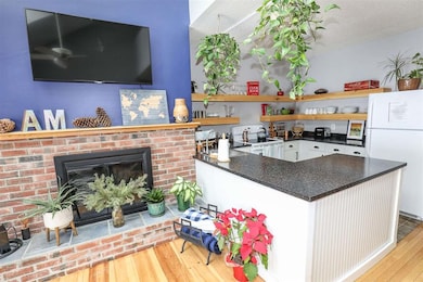 31 Tenney Brook Rd unit 2, Plymouth, NH 03264 - photo 2