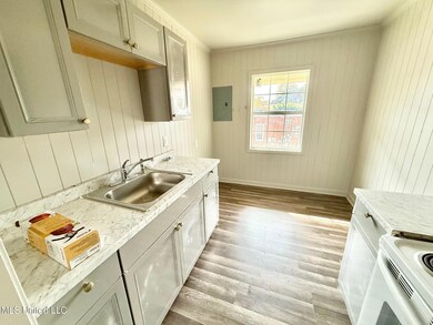 212 N Church St, Brookhaven, MS 39601 - photo 6